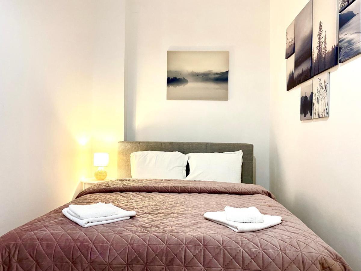 Republique Family Apartment Брашов Экстерьер фото