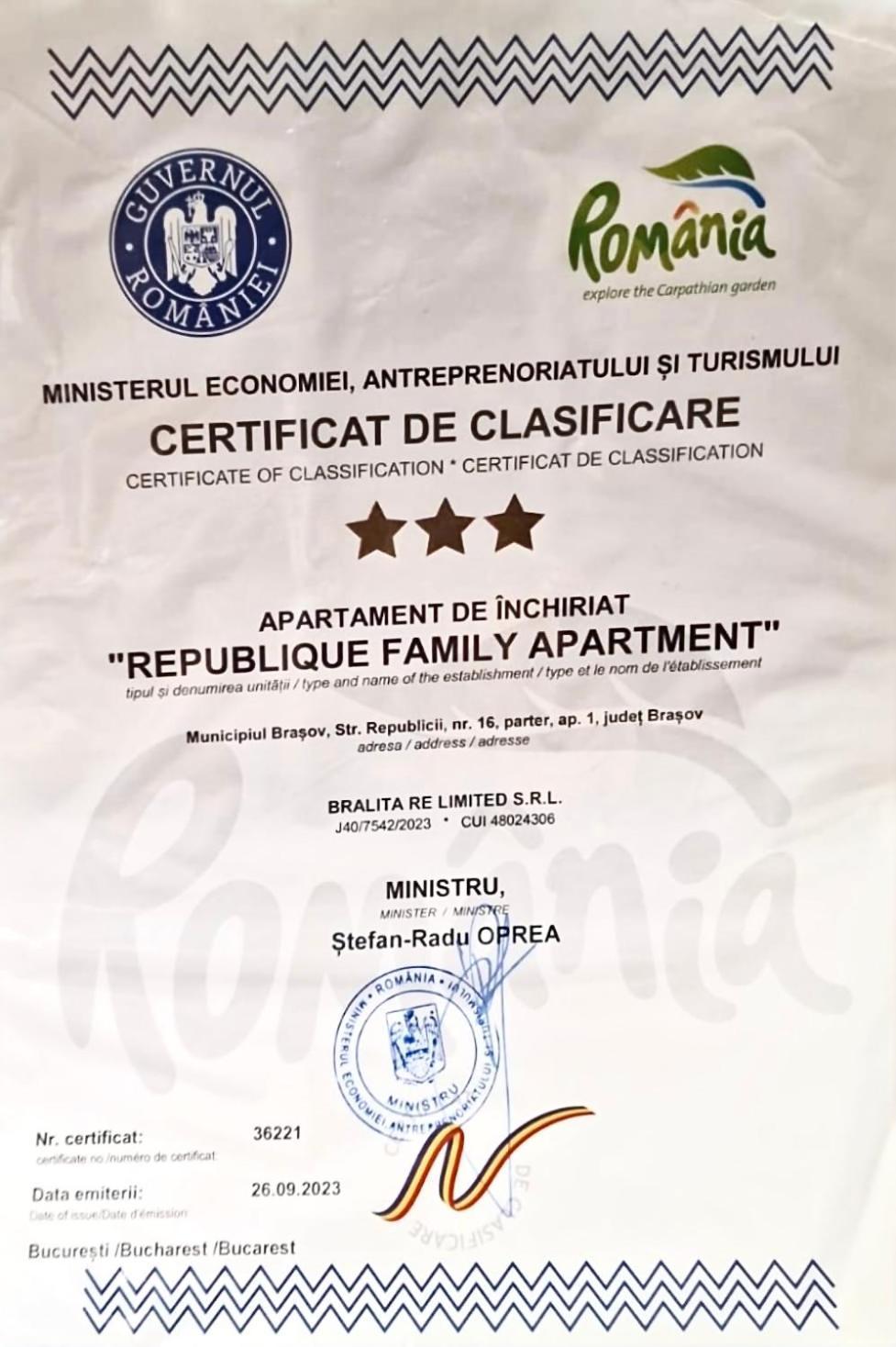 Republique Family Apartment Брашов Экстерьер фото